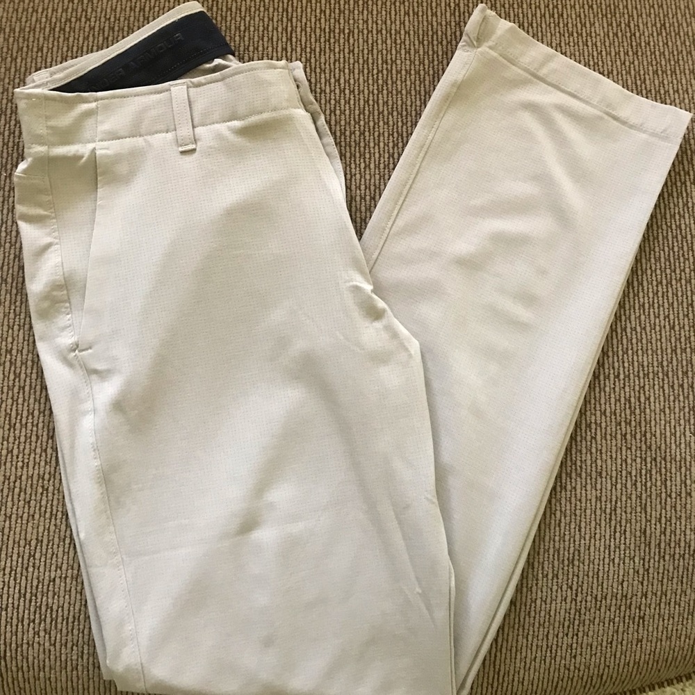 Under Armour golf slacks. NEVER WORN!!! Size 34x34